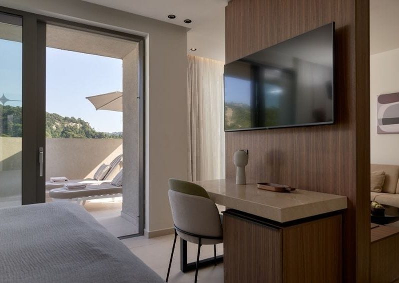 Executive Suite with Jacuzzi2